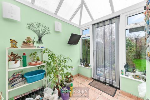 17 Elmhurst Road, London, SE9 4DW