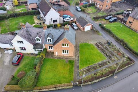 Weston Road, Aston on Trent