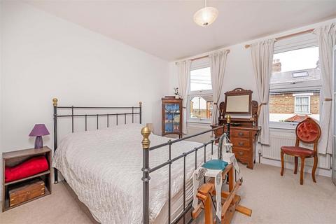 3 bedroom terraced house for sale, Napier Road, Old Isleworth