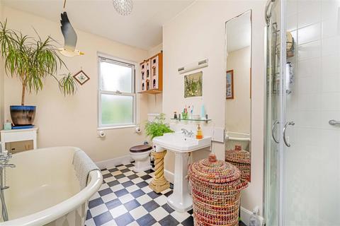 3 bedroom terraced house for sale, Napier Road, Old Isleworth