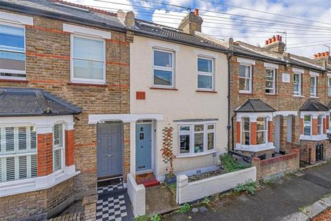 25 Napier Road, Isleworth, TW7 7HP