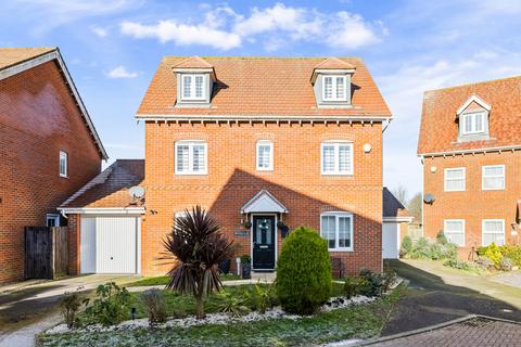 6 bedroom detached house for sale, Trunley Way, Hawkinge, Folkestone, CT18