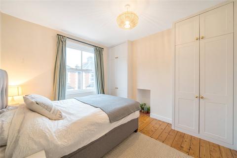 1 Chestnut Road, Guildford, GU1 1HG