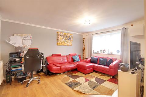 2 bedroom flat for sale, Wren Close, London, N9