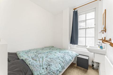 2 bedroom apartment for sale, Bourne Estate, Portpool Lane, London, EC1N