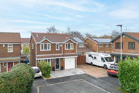 4 bedroom detached house for sale, Vincent Close, Old Hall, WA5