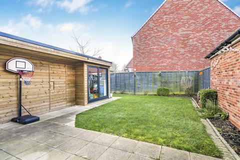 12 Howden Green, Steventon, Abingdon, OX13 6FY