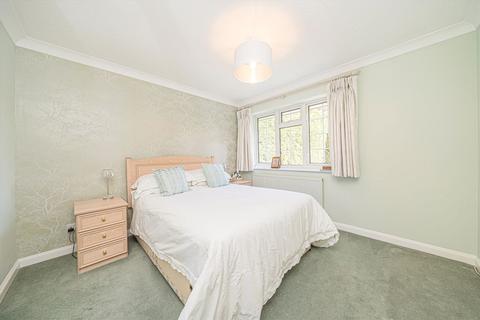 Fieldings Queens Road, Weybridge, KT13 9UE