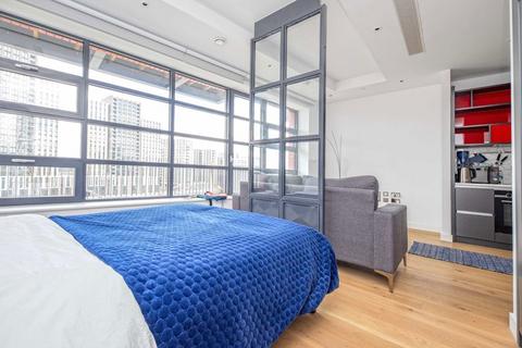 Studio for sale, City Island Way, London E14