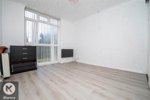 1 bedroom flat for sale, Stanley Close, Birmingham B28