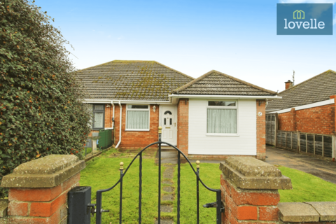 3 bedroom semi-detached bungalow for sale, Coniston Avenue, Grimsby DN33