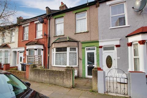 137 Raynham Avenue, London, N18 2BT