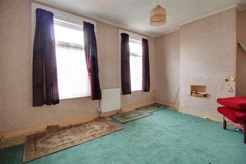 137 Raynham Avenue, London, N18 2BT