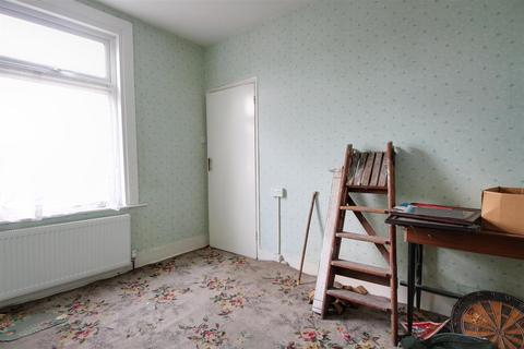 137 Raynham Avenue, London, N18 2BT