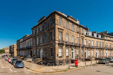 3 bedroom flat to rent, Walker Street, Edinburgh