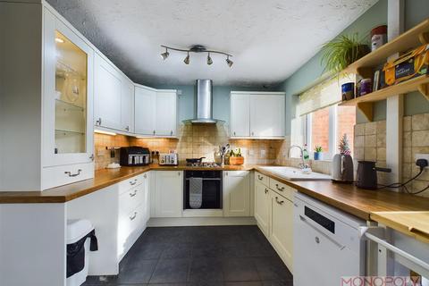 3 bedroom detached house for sale, Richmond Gardens, Chirk, Wrexham