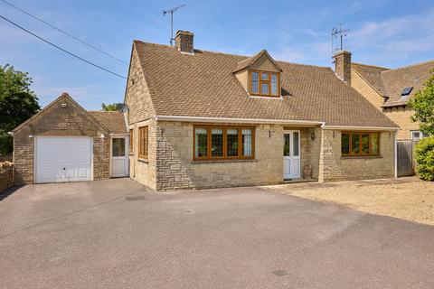 4 bedroom detached house for sale, Stonecroft, Shipton Road, Ascott-Under-Wychwood, OX7