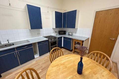 2 bedroom flat to rent, McCulloch Street, Pollokshields, Glasgow, G41