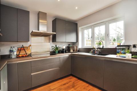 11 Castlefield, Preston, Hitchin, SG4 7AZ
