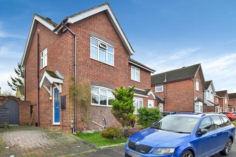 2 bedroom semi-detached house for sale, Woolwich Close, Chatham, ME5