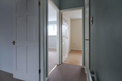 2 bedroom flat to rent, Canal Street, Runcorn, WA7 1SA