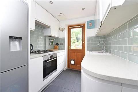 1 bedroom apartment to rent, Graham Road, Wimbledon, London, SW19