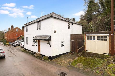 3 bedroom detached house for sale, Well Street, Loose, ME15