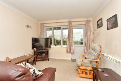 2 bedroom ground floor flat for sale, Warblers Close, Rochester, Kent