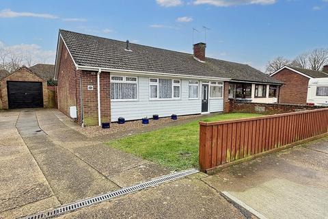 3 bedroom semi-detached bungalow for sale, Blackdown Avenue, Ipswich IP5