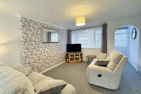 3 bedroom semi-detached bungalow for sale, Blackdown Avenue, Ipswich IP5