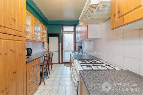 3 bedroom terraced house for sale, Bertram Road, Hendon, London