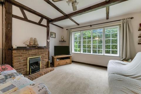 3 bedroom semi-detached house for sale, Dorking Road, Tadworth KT20