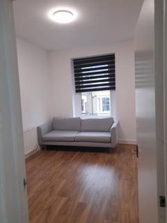 1 bedroom flat to rent, Albion Road, London N16