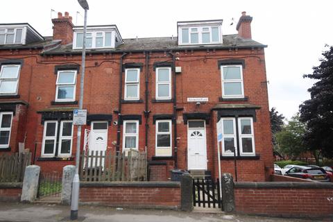 2 bedroom terraced house to rent, Bayswater Place, Leeds, West Yorkshire, LS8