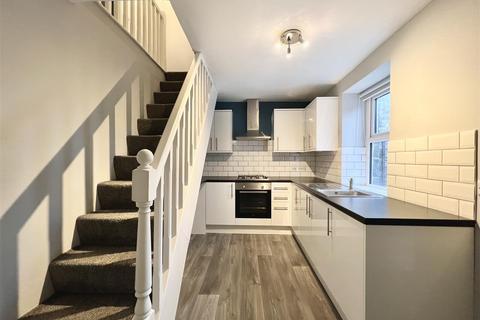 2 bedroom terraced house for sale, Brosscroft, Hadfield, Glossop