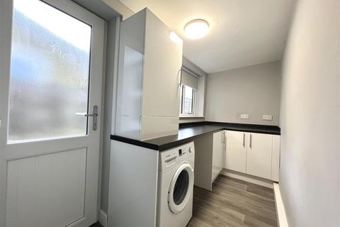 2 bedroom terraced house for sale, Brosscroft, Hadfield, Glossop