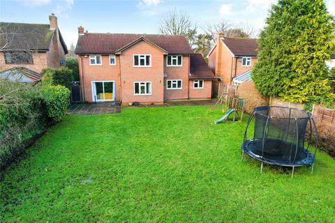 5 bedroom detached house for sale, Midway, Walton-On-Thames, KT12