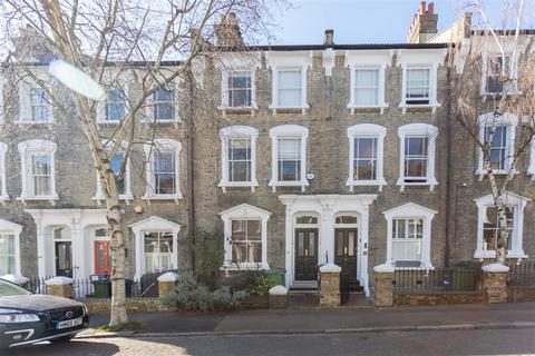 3 bedroom flat for sale, Quentin Road, London SE13