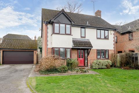 4 bedroom detached house for sale, Throgmorton Road, Yateley, Hampshire