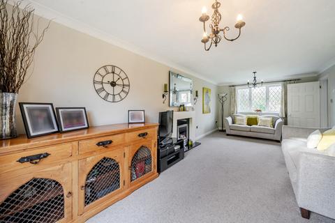 4 bedroom detached house for sale, Throgmorton Road, Yateley, Hampshire