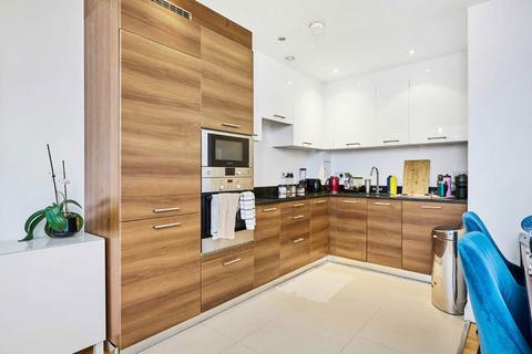 2 bedroom flat for sale, Forge Square, London E14