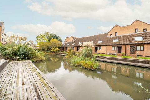 3 bedroom terraced house for sale, Leerdam Drive, London E14