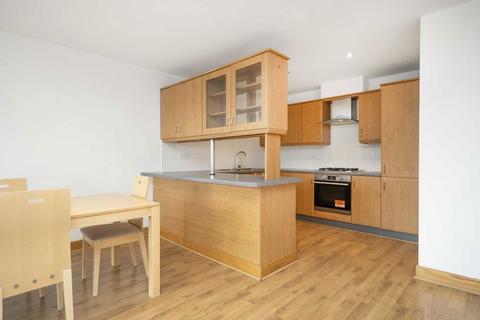 2 bedroom flat for sale, Selsdon Way, London E14