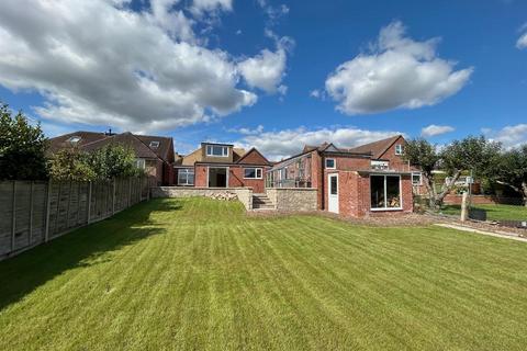 3 bedroom detached bungalow for sale, Maidenhall, Highnam, Gloucester