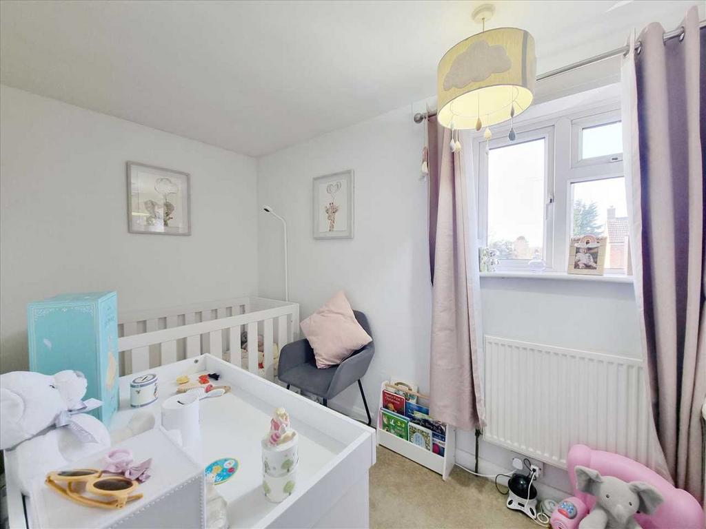 Bedroom 3: