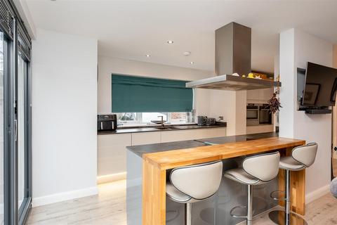 4, Abbey Court Caedmon Close, York, YO31 1AA