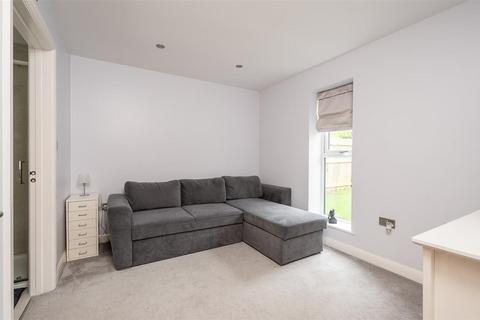 4, Abbey Court Caedmon Close, York, YO31 1AA