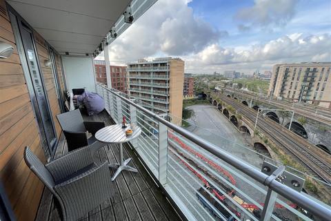 2 bedroom apartment for sale, St Georges Island, Castlefield, Kelso Place, Manchester