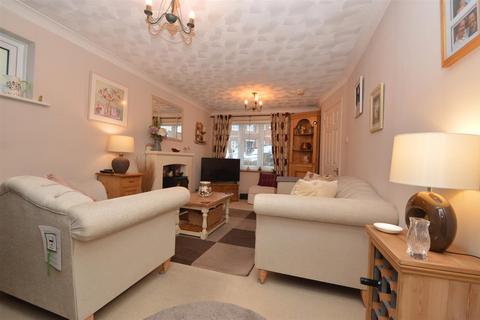 3 bedroom semi-detached house for sale, CENTRAL RYDE