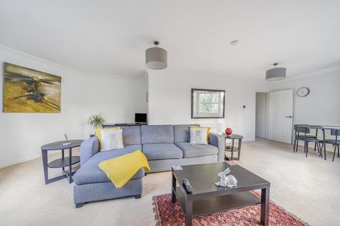 2 bedroom apartment for sale, Heathside, Weybridge, Surrey